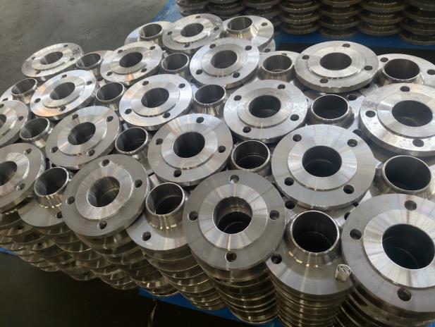 Hot-Sale! Sugeng rawuh ing pesenan DIN2632 PN10 RF Weld Neck Flange Carbon Steel A105 S235JR!